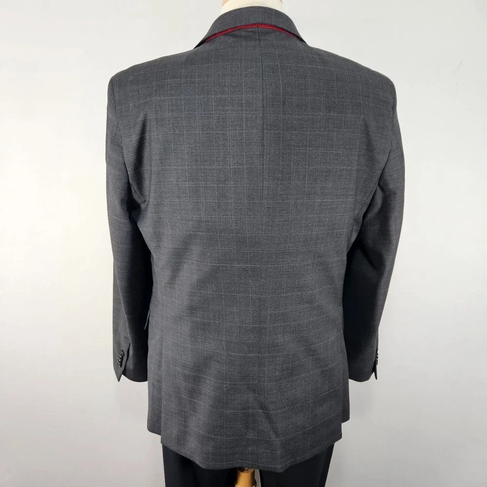 Tommy Hilfiger Men's Sport Coat Blazer Two Button Gray Plaid Wool Blend Size 44R
